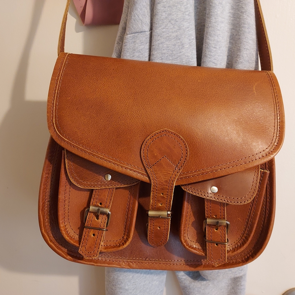 Vintage Leather Satchel Bag - Picture 2 of 8